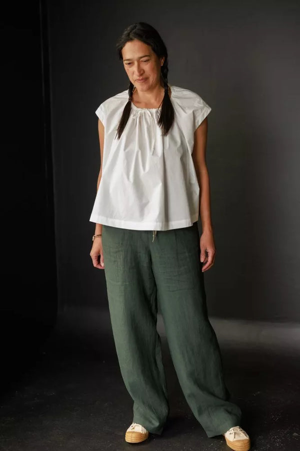 The 101 Trouser Sewing Pattern by Merchant & Mills – relaxed drawstring linen trousers for beginners