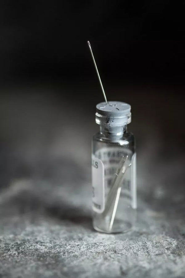 Merchant & Mills Betweens short fine needles for hand stitching hems and quilting