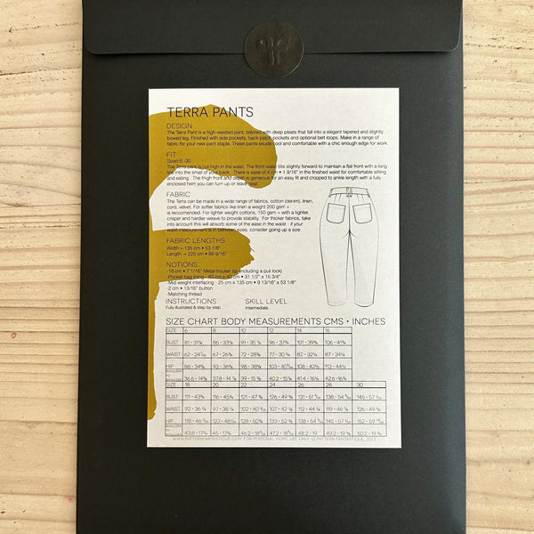 Terra Pant Sewing Pattern – high-waisted, pleated, tapered leg pants with pockets